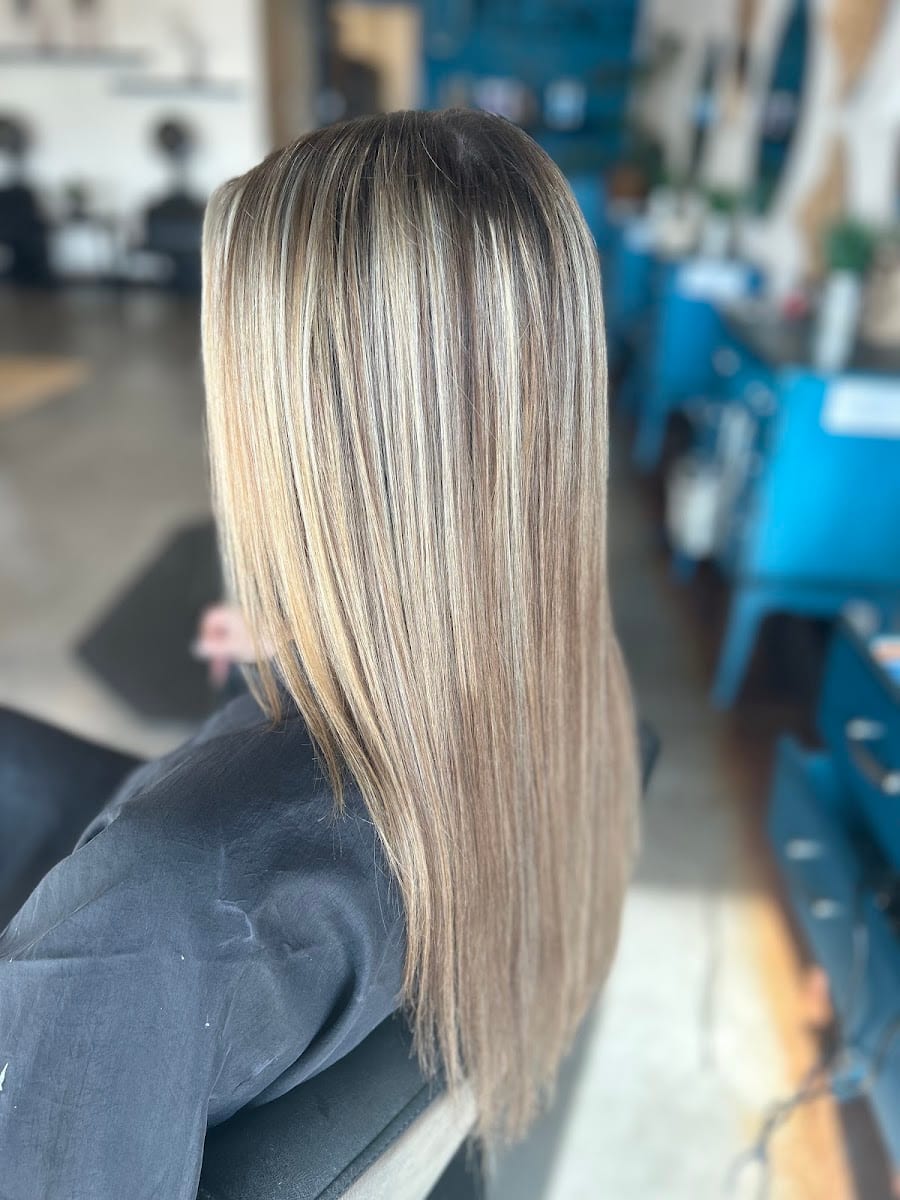 Opulence Salon, photo 3