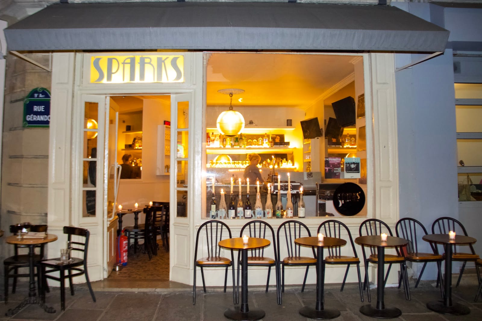 Sparks Bar, photo 2