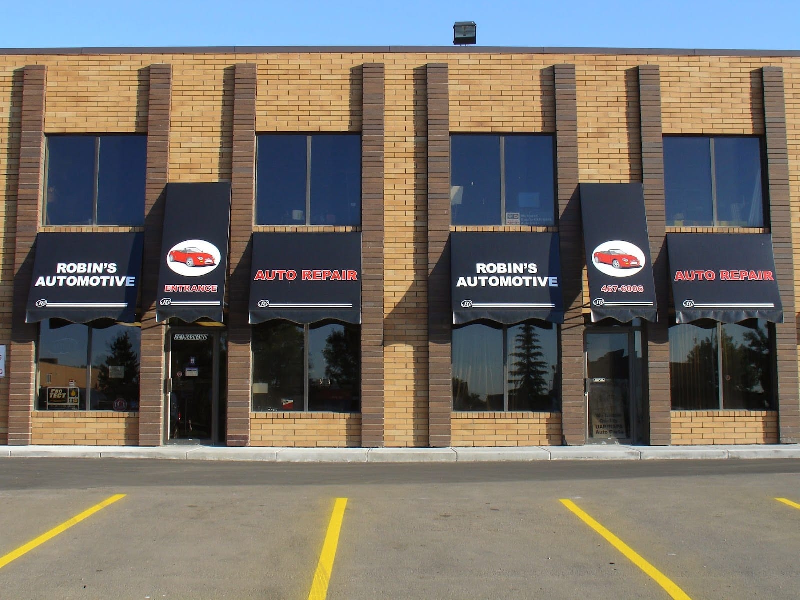 Robin's Automotive, photo 2