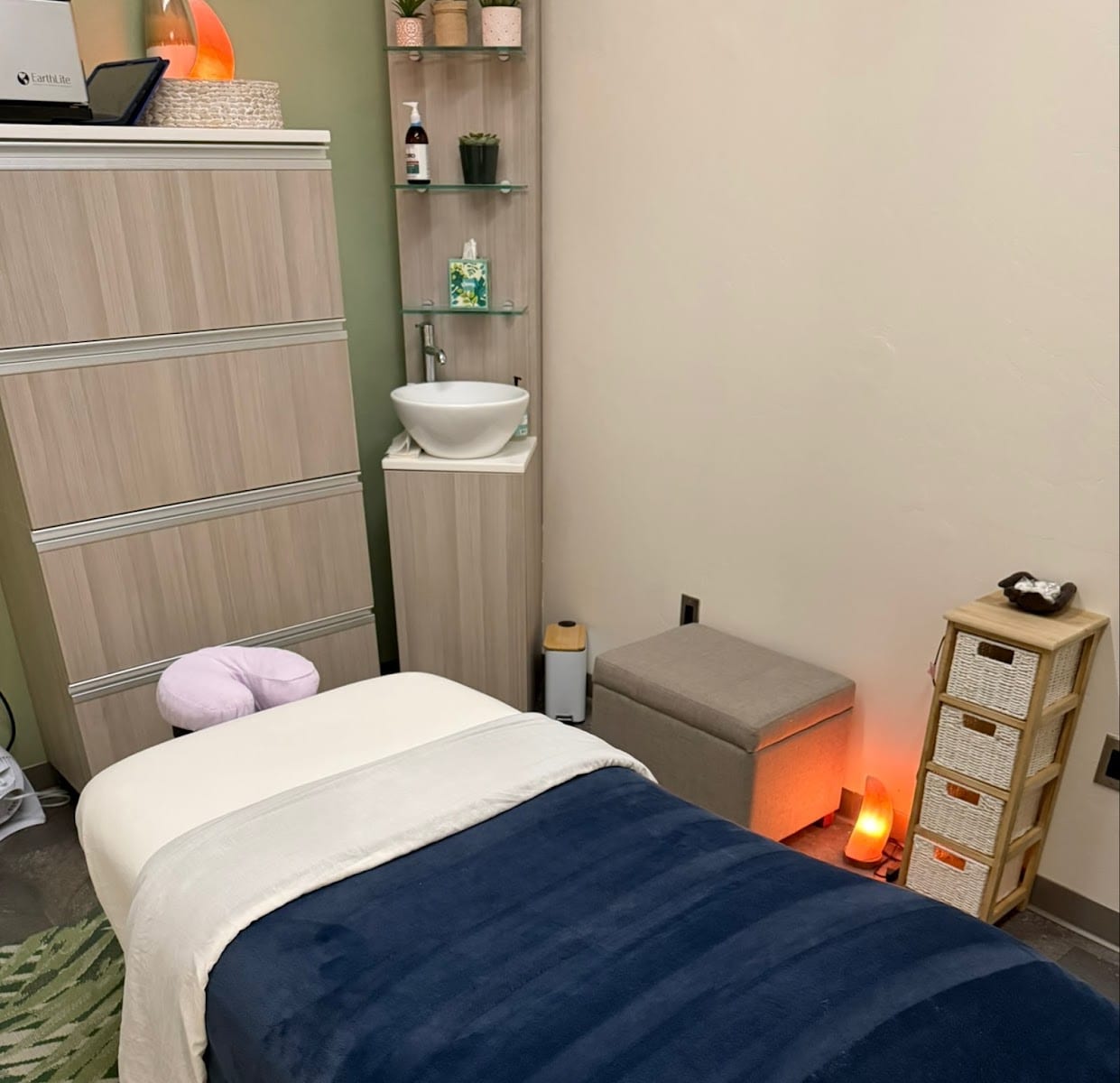 N.Y.A. Massage by Joe