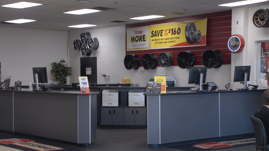 Les Schwab Tire Center, photo 4