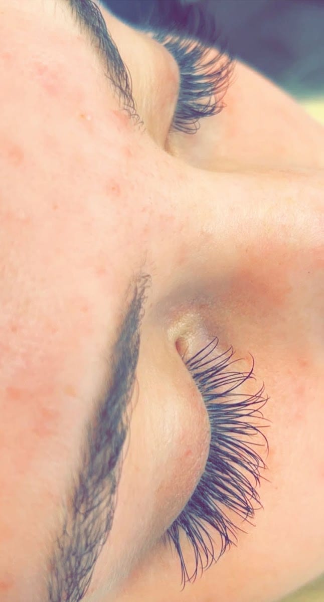 Hair and Lashes By Mia
