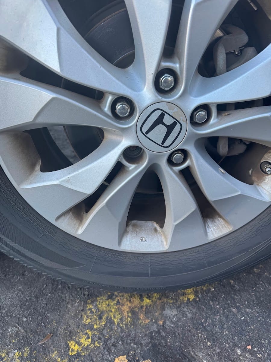 Rivera's Tire Shop