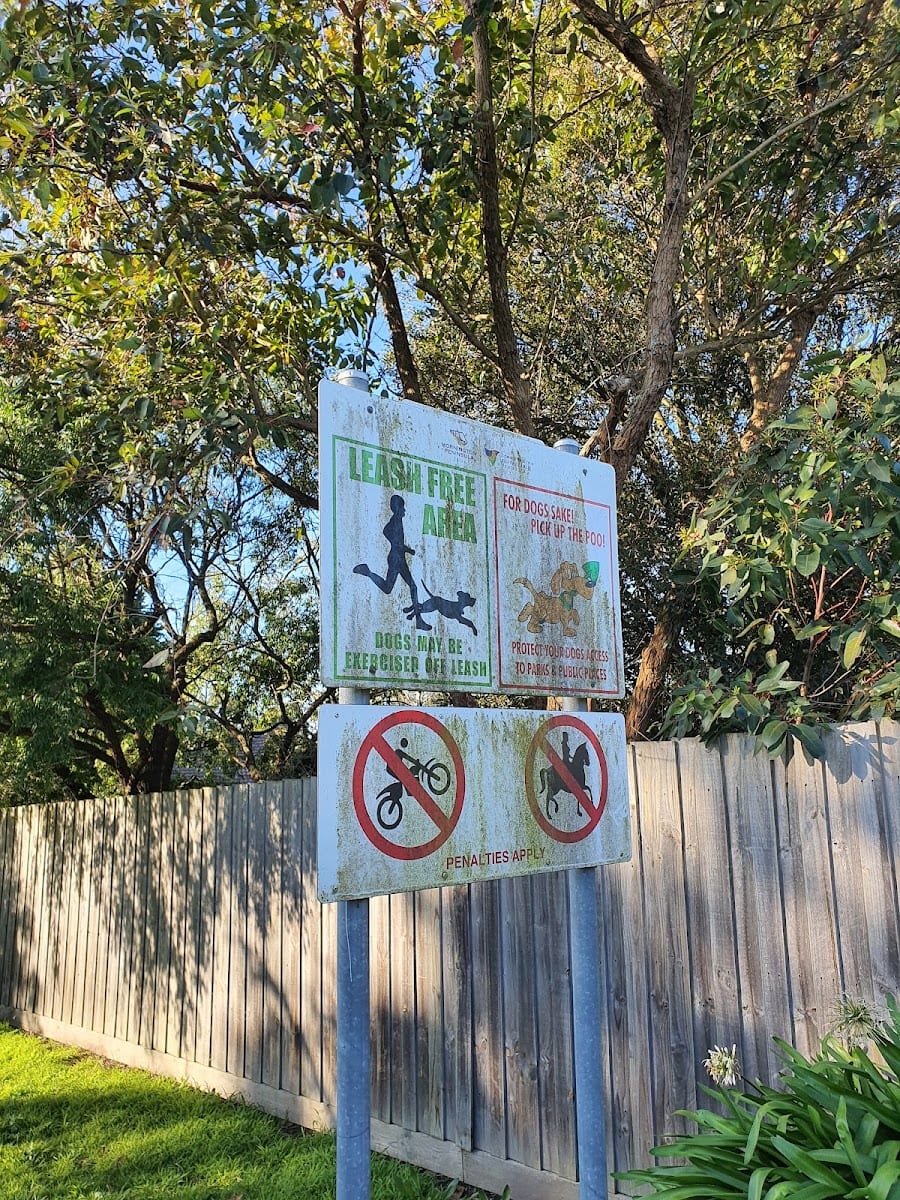 Clarendon Reserve Dog Off Leash Area, photo 3