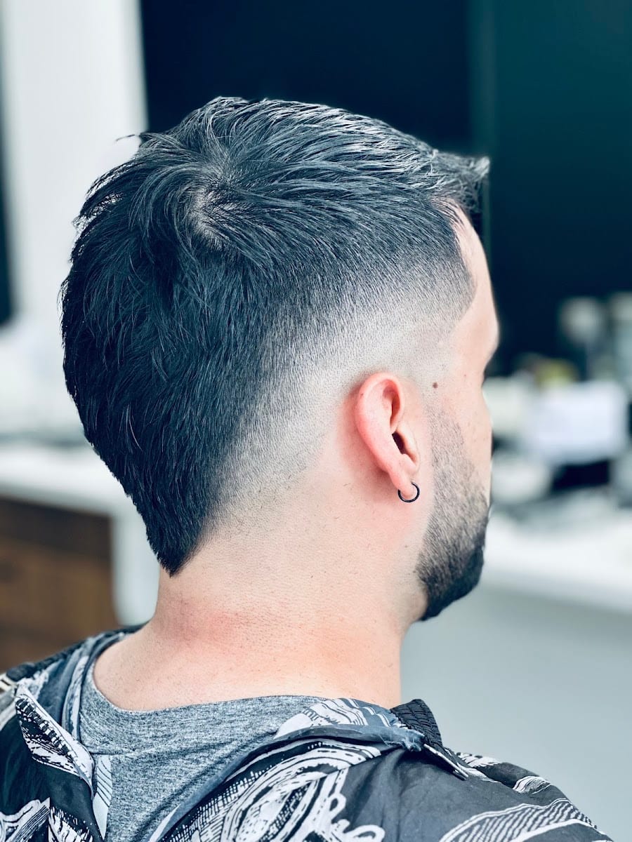 West End Barbers, photo 3