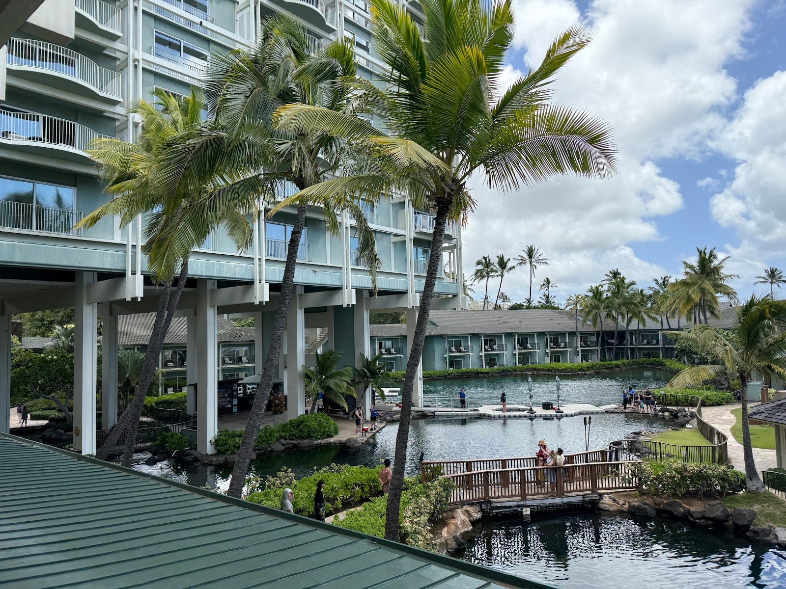 Hertz Car Rental - Oahu Honolulu - Kahala Hotel And Resort