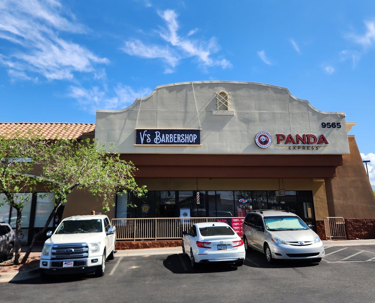 V's Barbershop - Old Spanish Trail Crossing, photo 2