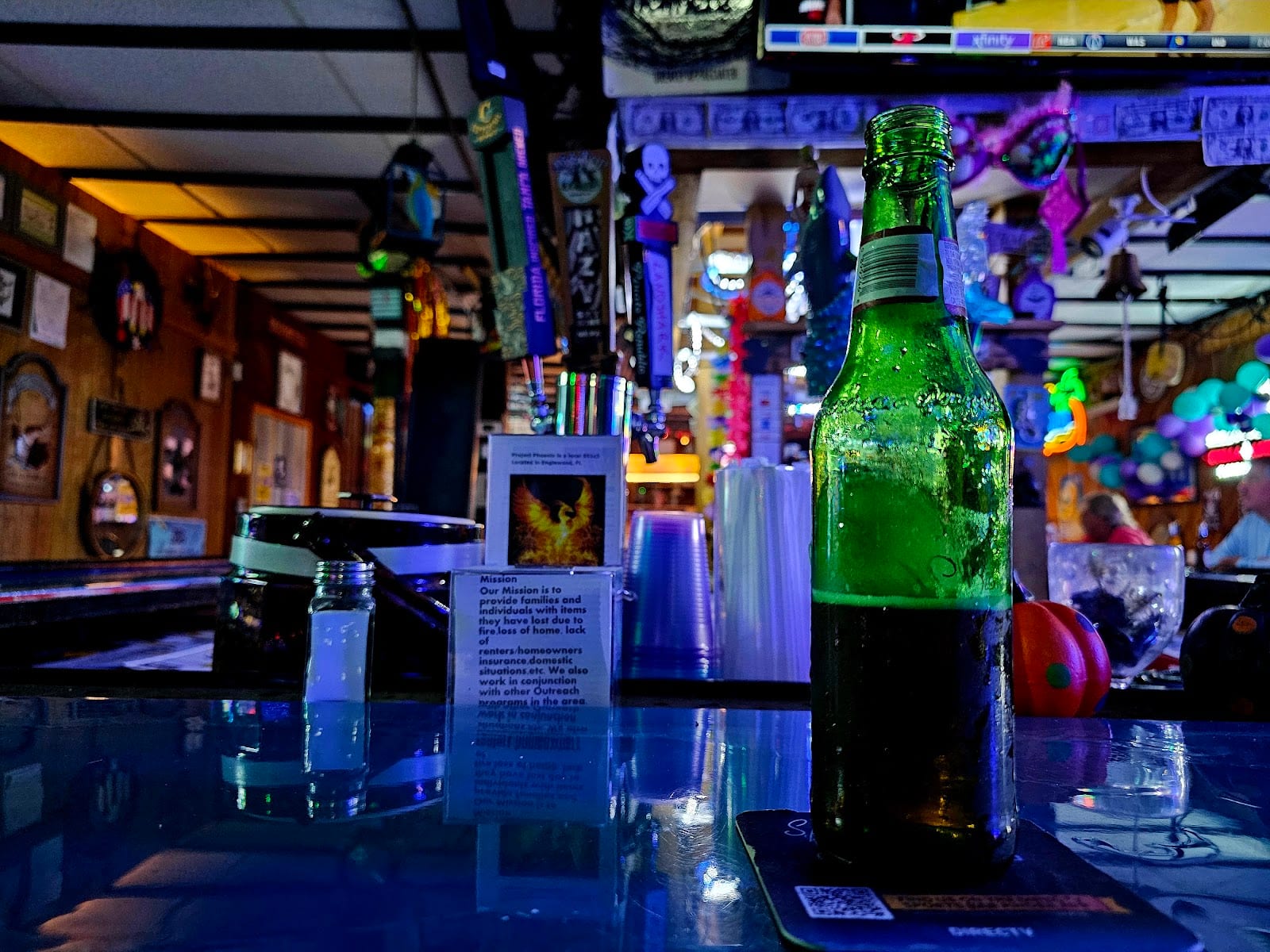 Neighbar's beer and wine