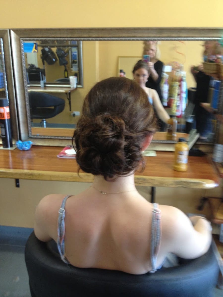 Lynne Kennedy Hair Room, photo 2