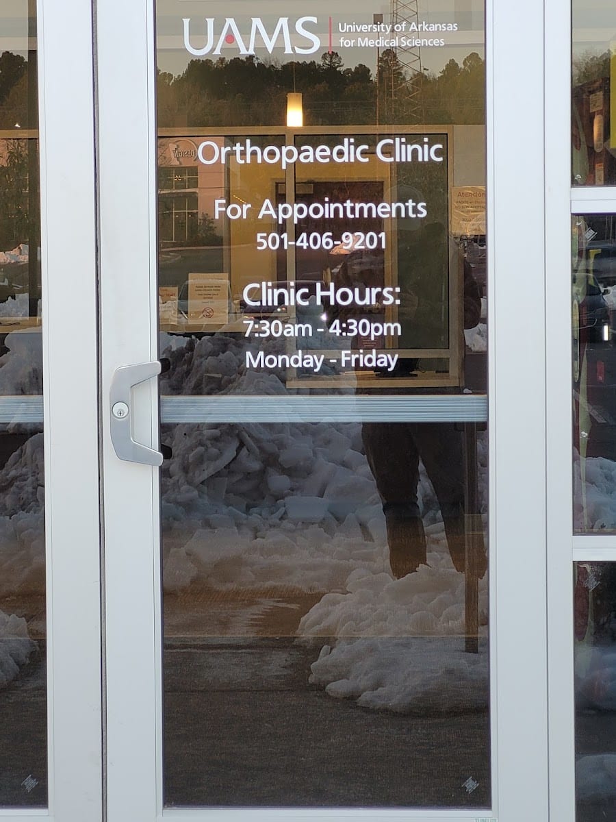 UAMS Health - Orthopaedic Clinic on Colonel Glenn, photo 3