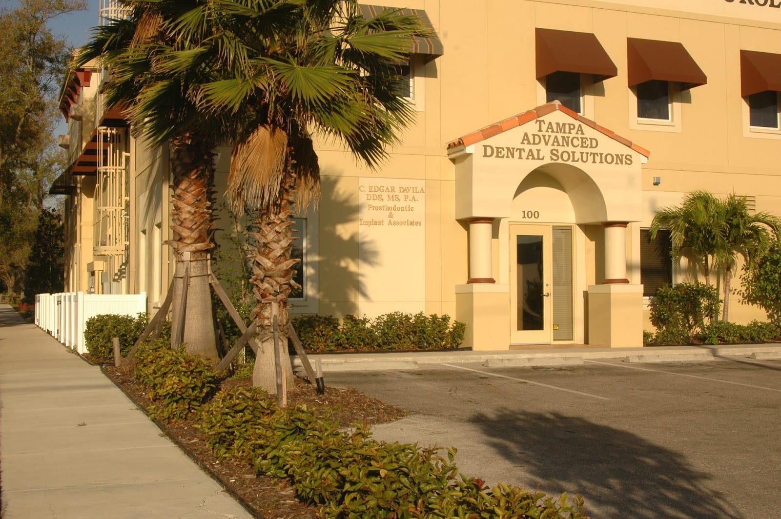 Tampa ADVANCED DENTAL SOLUTIONS - Implant Center, Maxillofacial Prosthodontics & Periodontics, photo 2