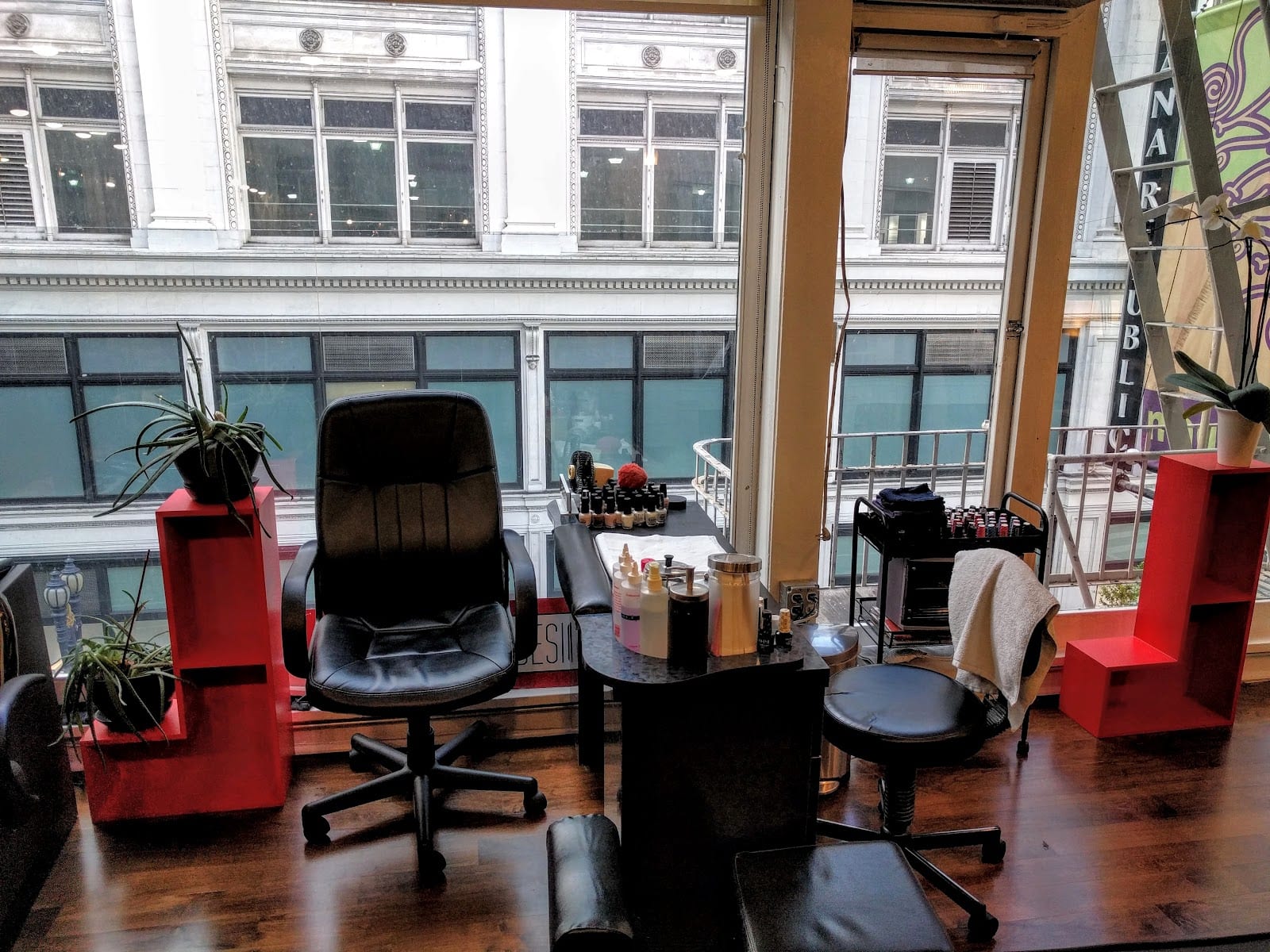 The Color Design Salon
