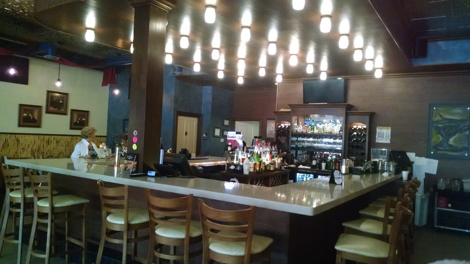 Nick's Martini & Wine Bar, photo 3