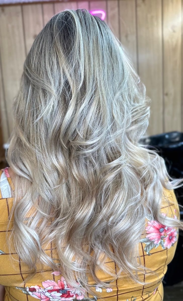 Lina Zequeira Beauty Salon