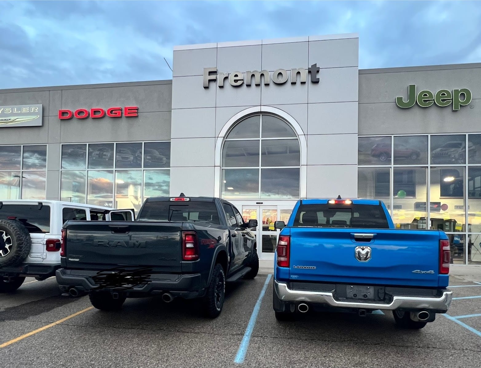 Fremont Motor Casper Chrysler Dodge Jeep Ram, photo 2