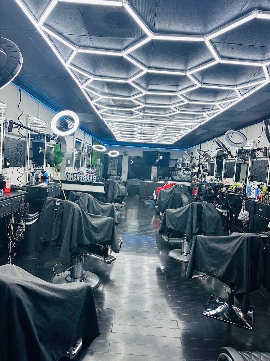 The Official La Perla Barbershop llc