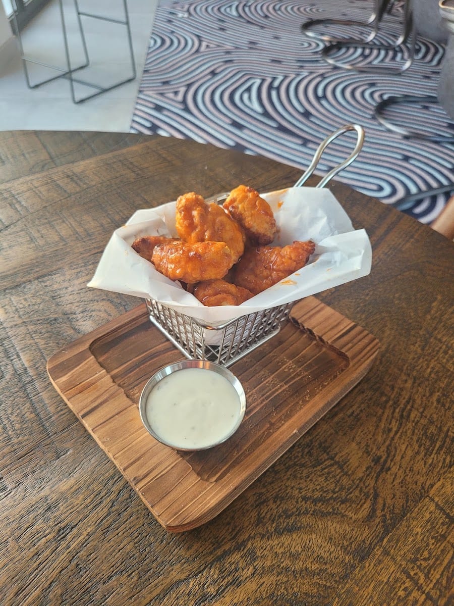 Eldora at The Elm - Rooftop Bar & Lounge
