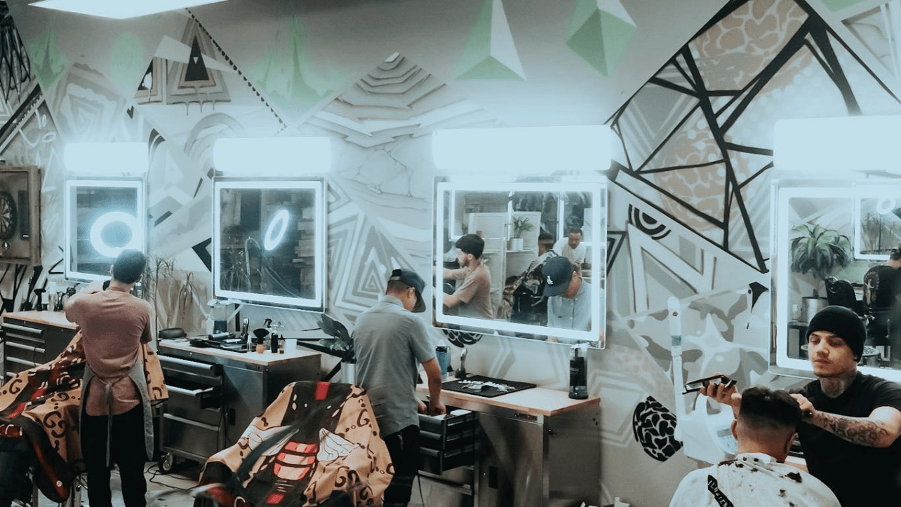 Smerks beehive barbers