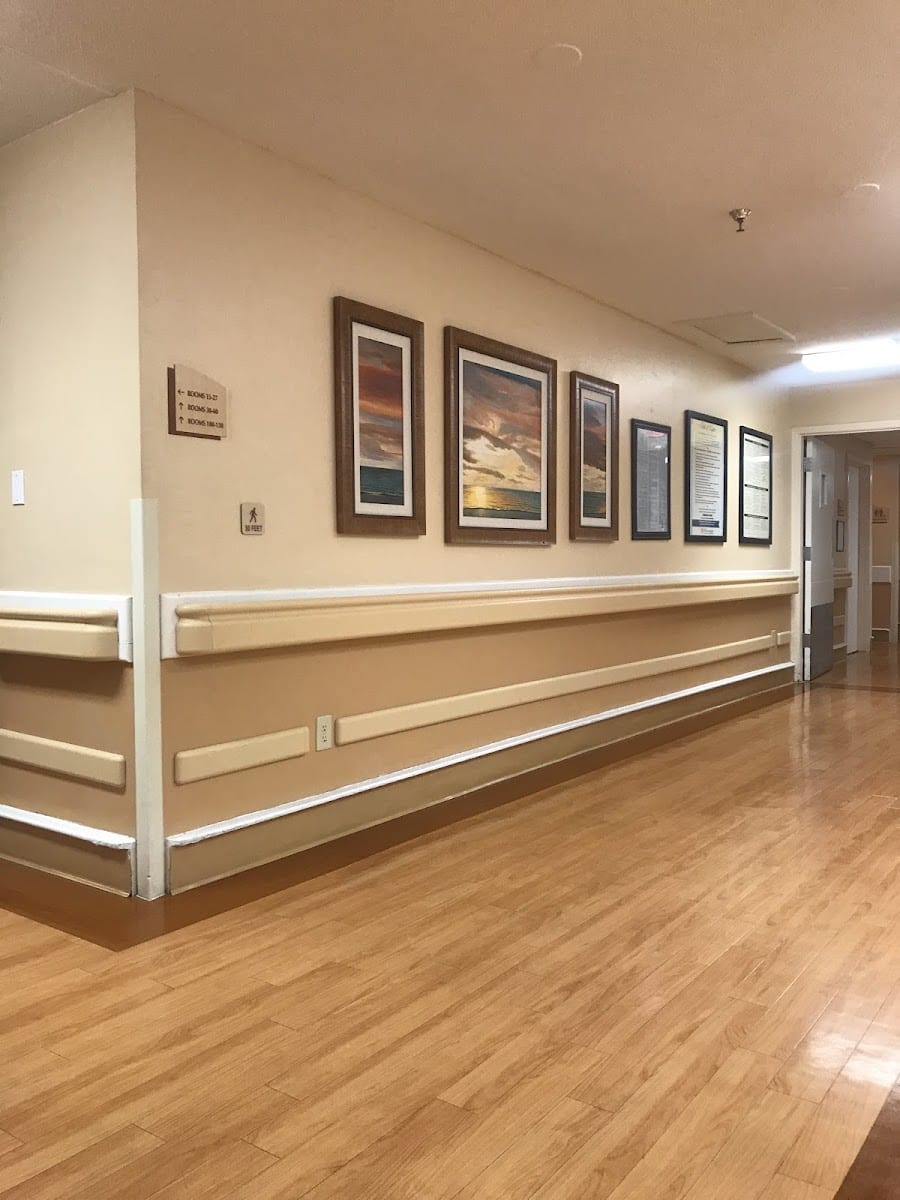 Sarasota Health & Rehab, photo 2