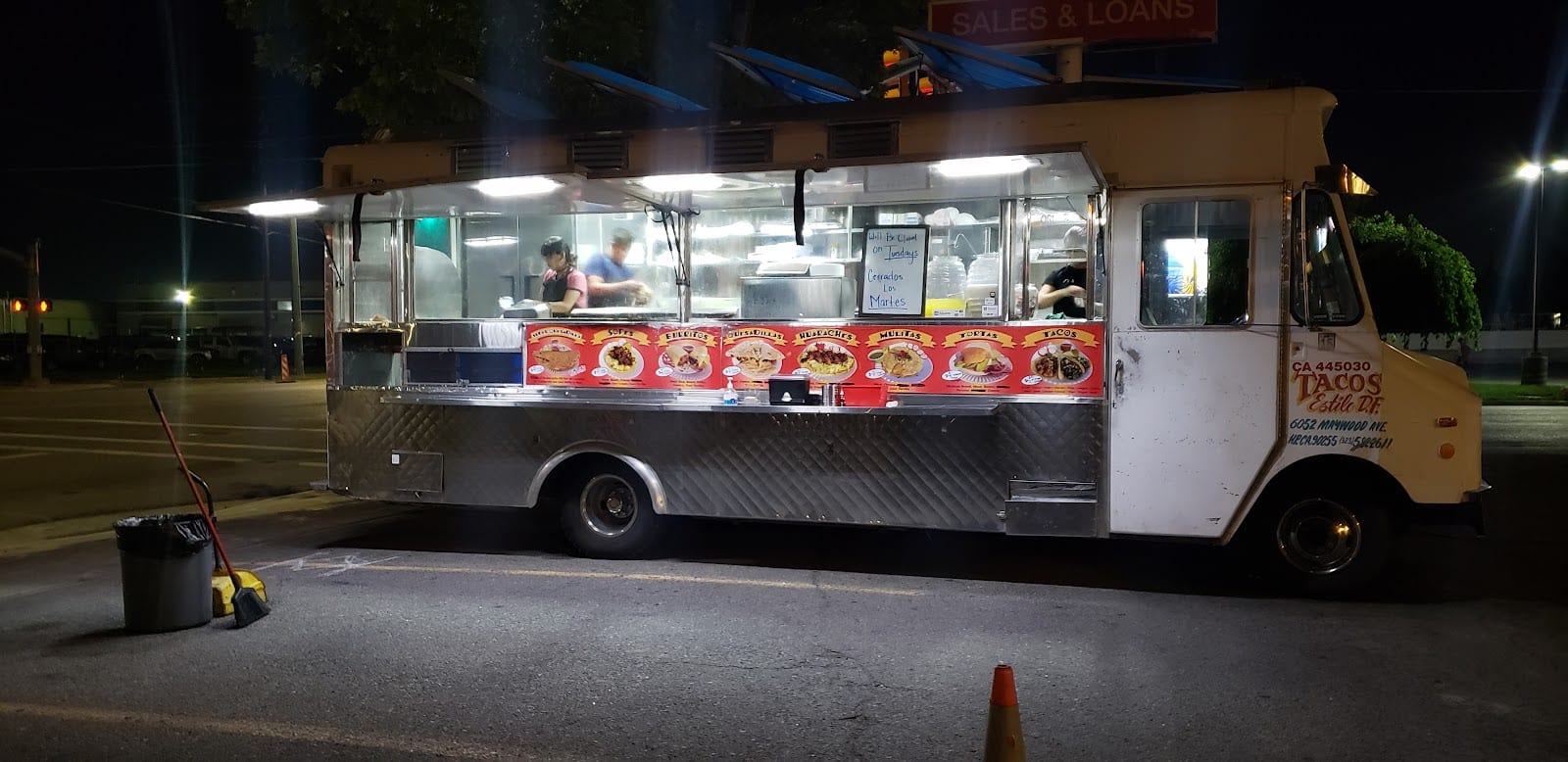 Tacos Estilo DF Food Truck
