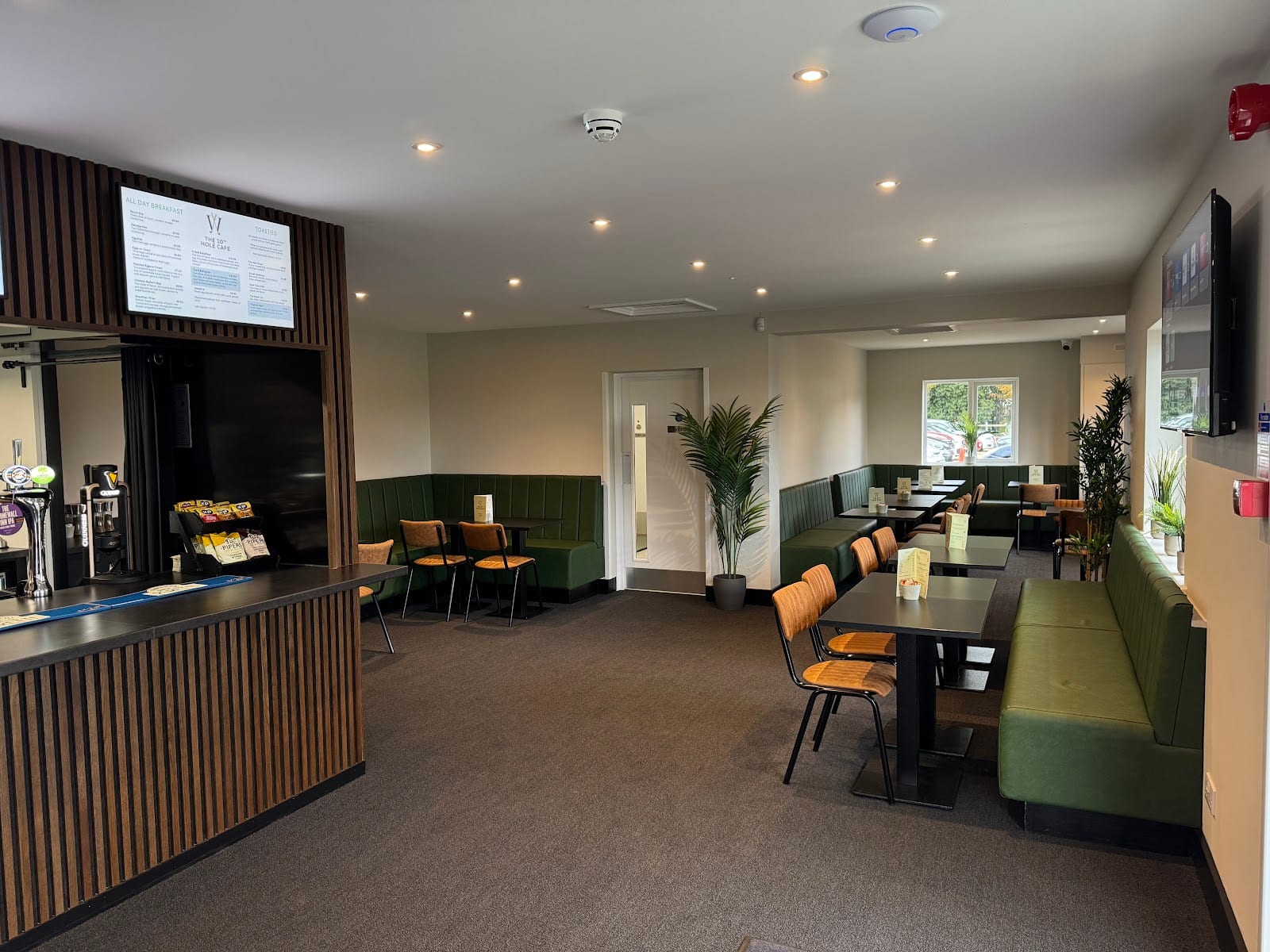 The 10th Hole Cafe, photo 2