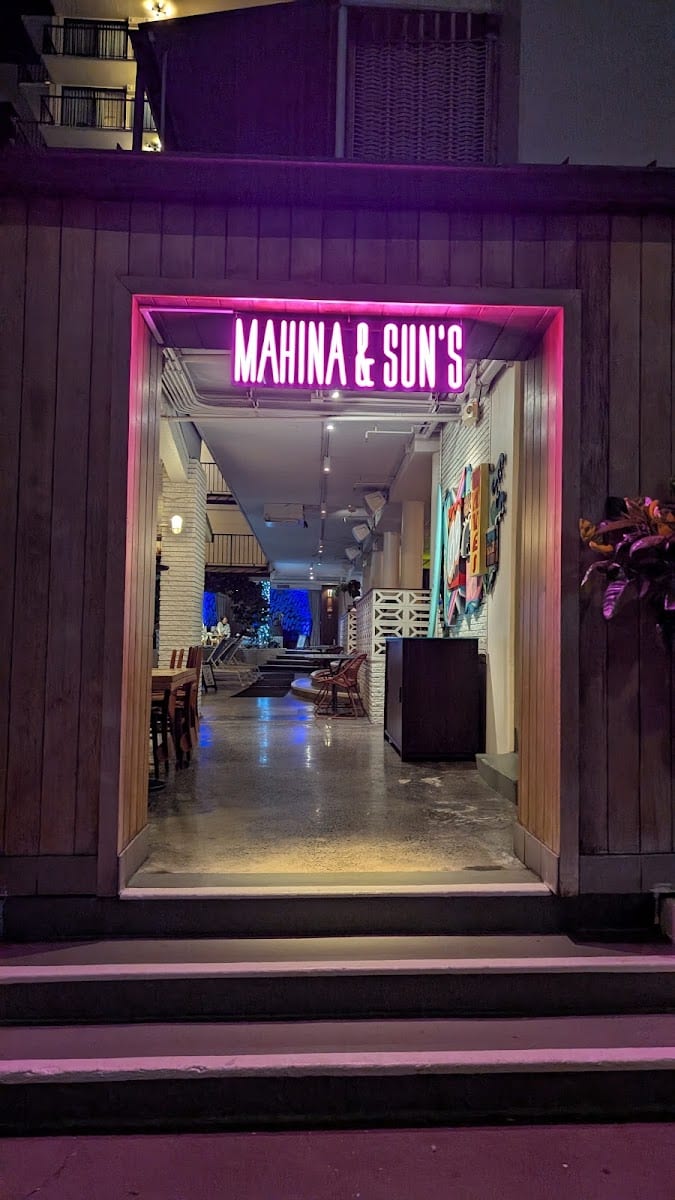 Mahina & Sun’s, photo 2
