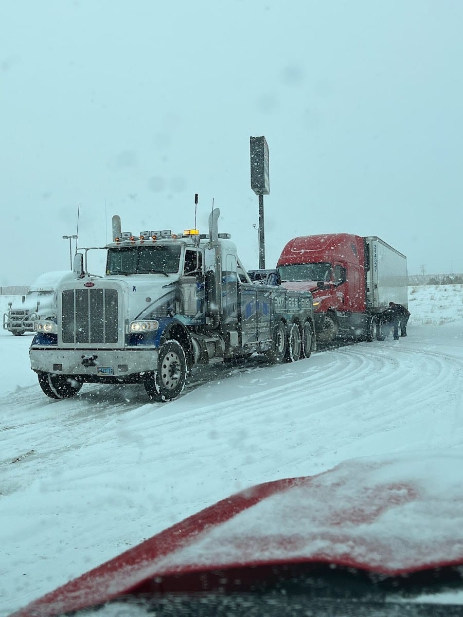 E&F Towing, photo 3