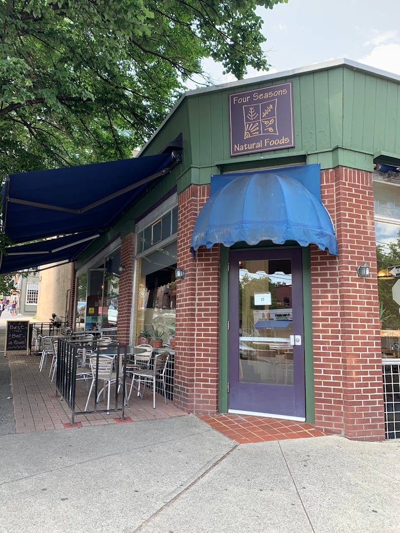 Four Seasons Natural Foods Store