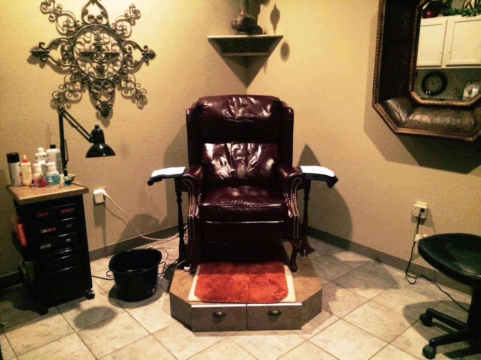 Mr Tom's Salon, photo 2