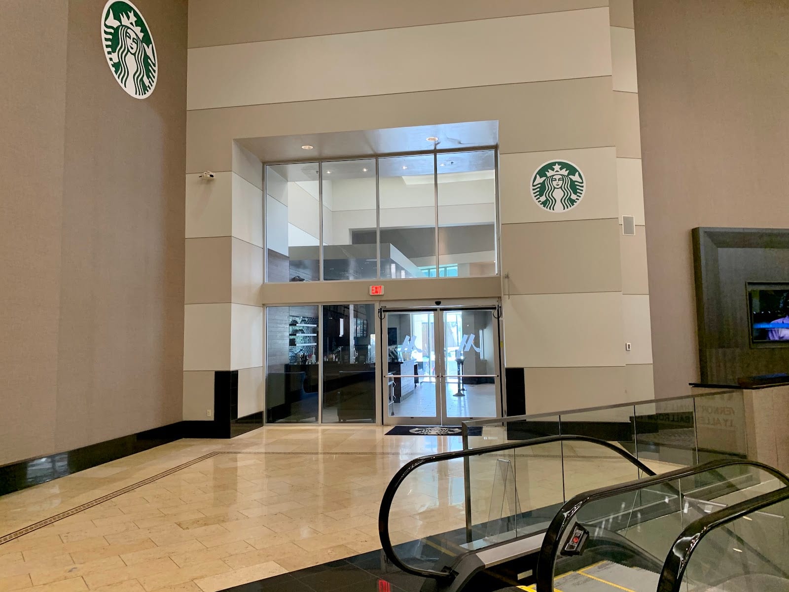Starbucks, photo 3