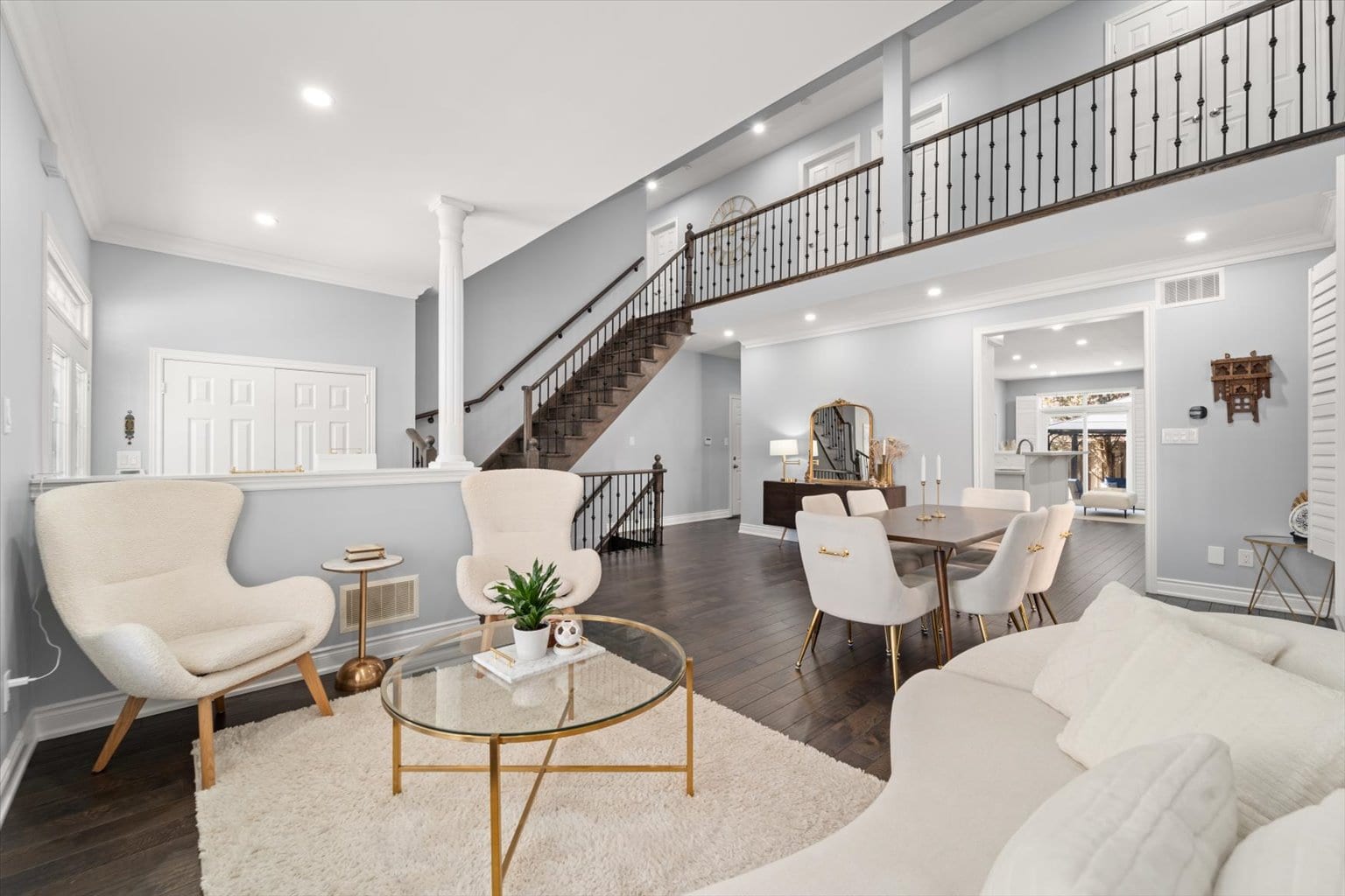 PropertyBird - Miguel Burgos, Broker at Right at Home Realty, photo 2