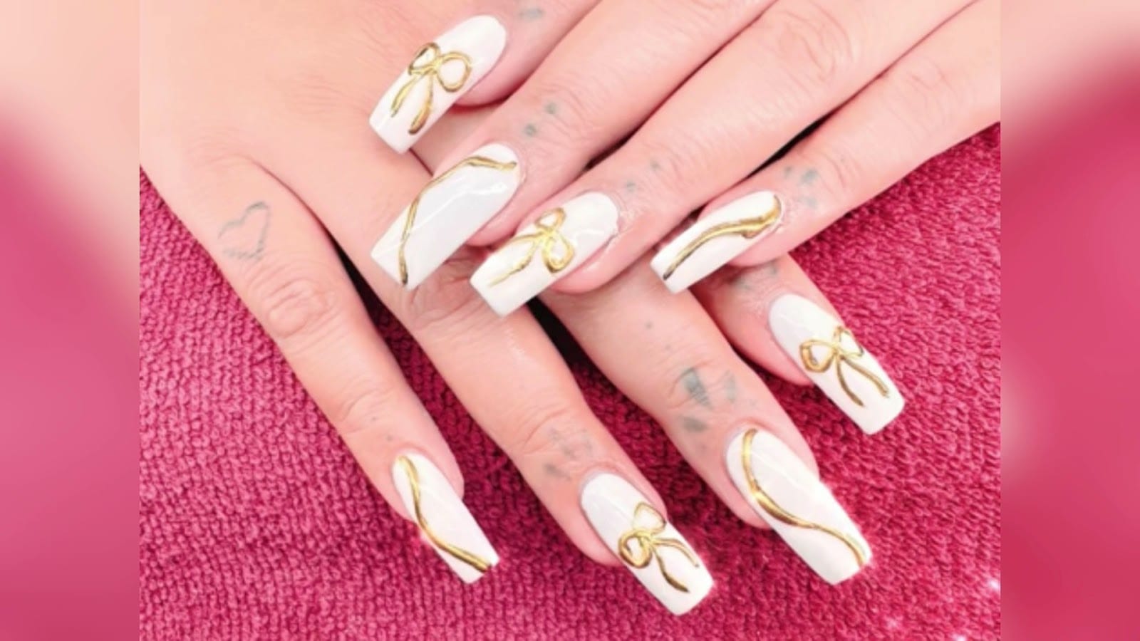 Golden Hair and Nails, photo 3