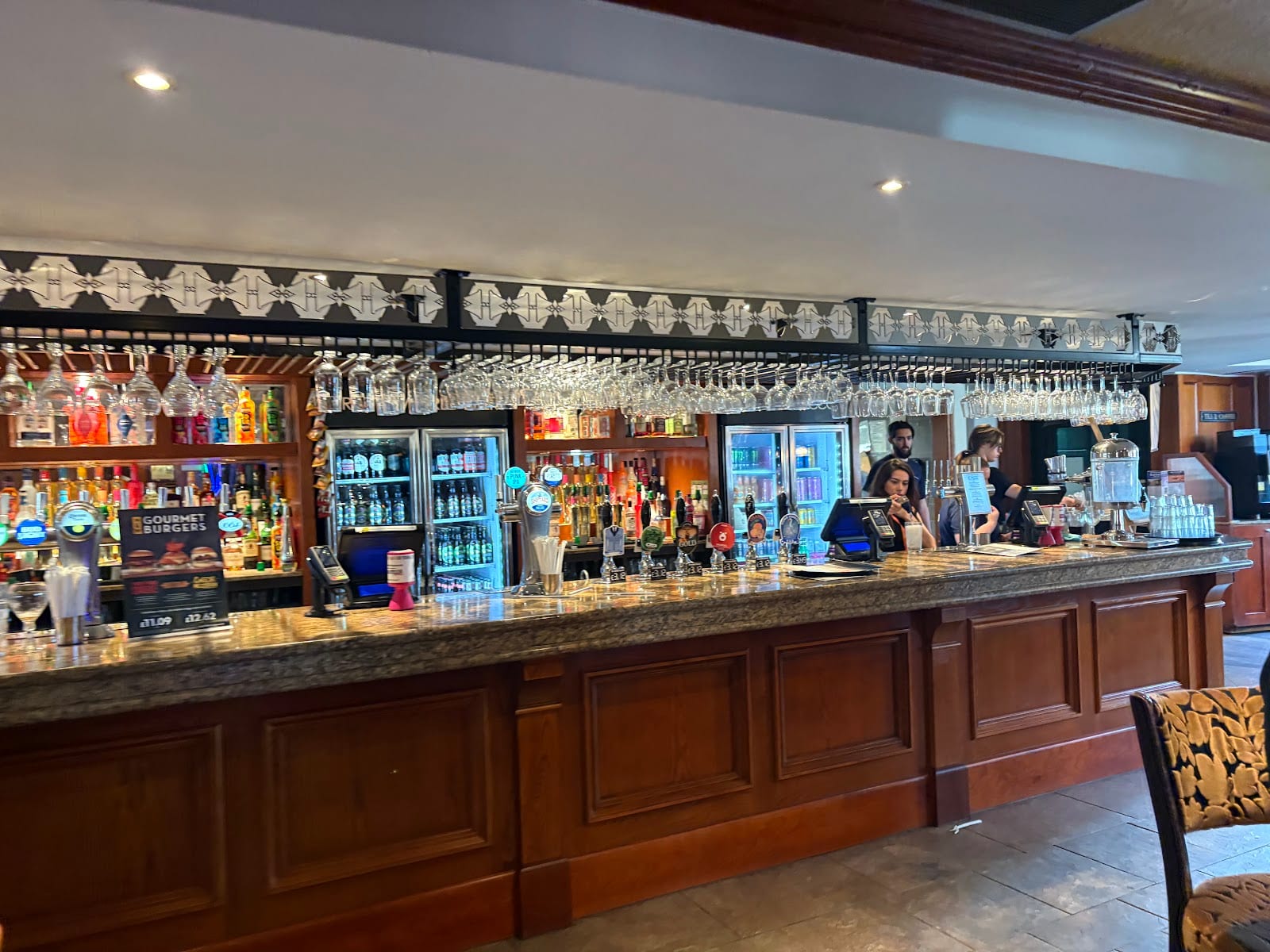 The Bell Hotel, photo 2