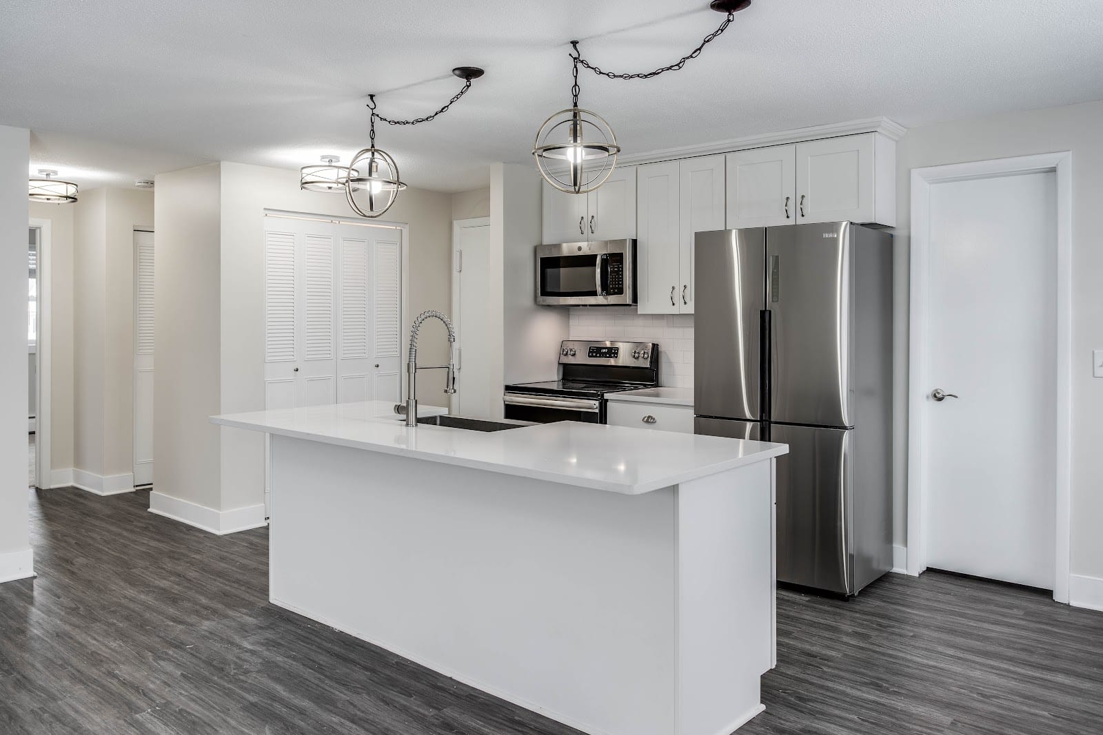 PH Realty Capital LLC