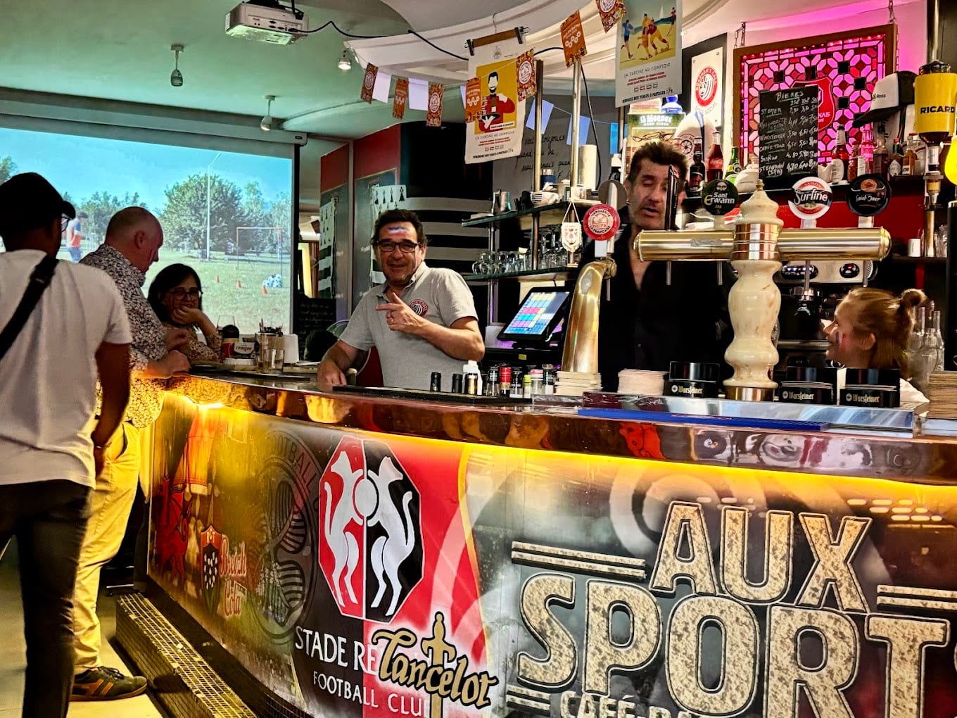 Aux Sports, photo 4