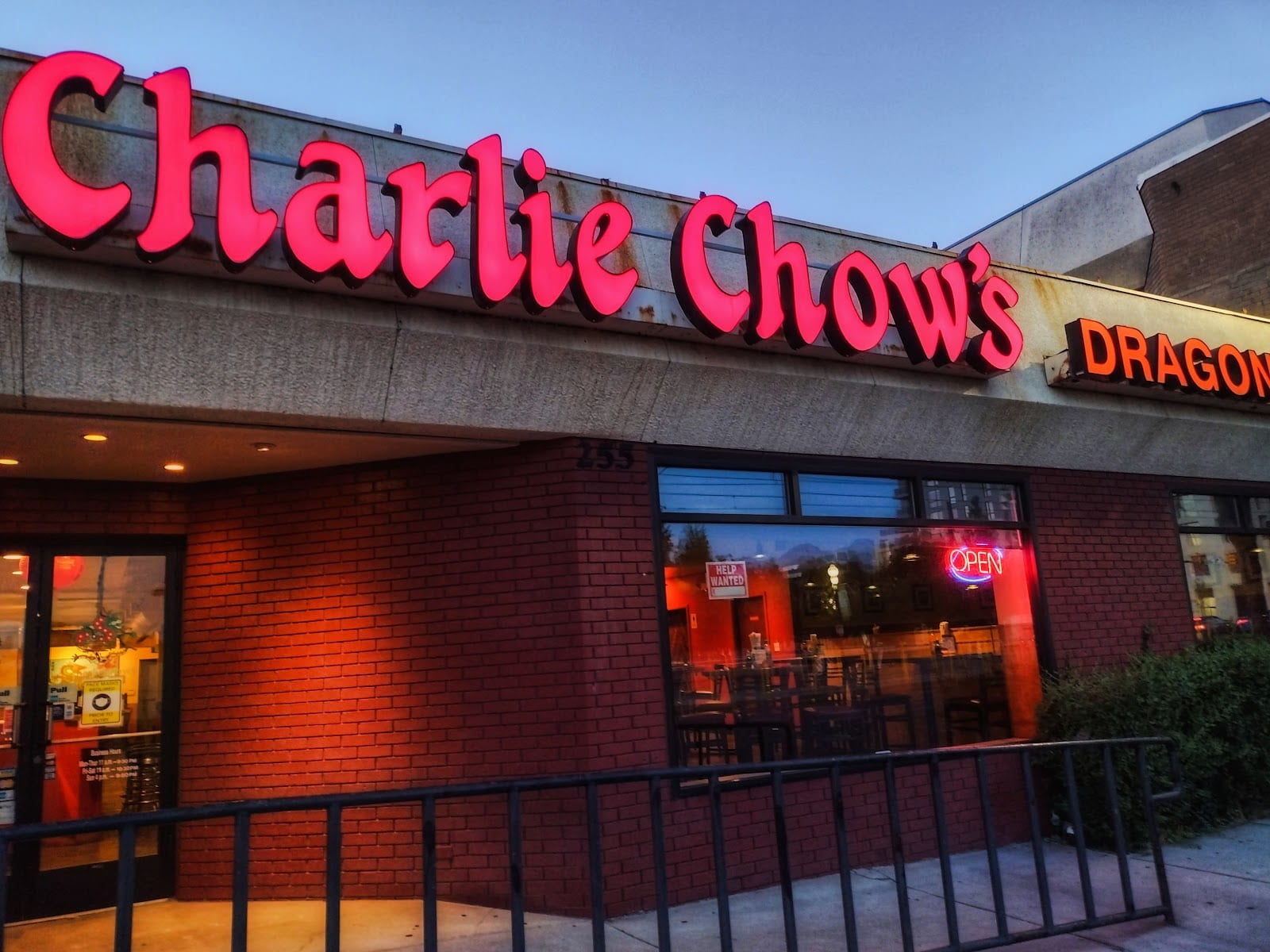 Charlie Chow's Dragon Grill