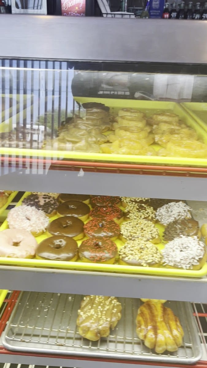 Alvernon Donut Shop, photo 2