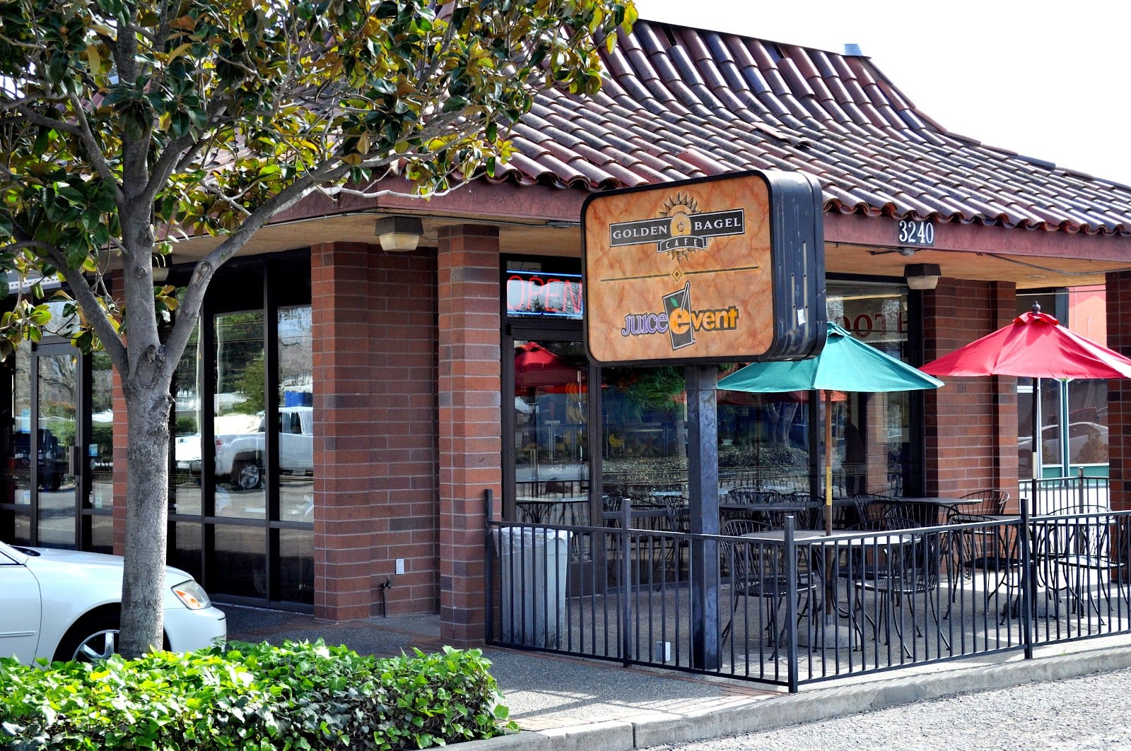 Golden Bagel Cafe, photo 2