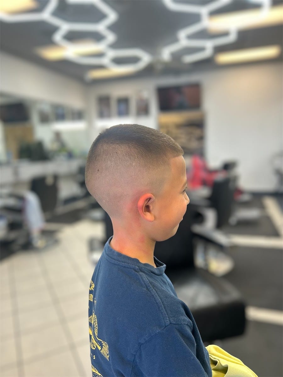Cristal Cuts and Beauty ✂️💈, photo 3
