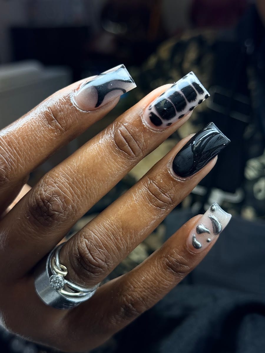 NaildByMo