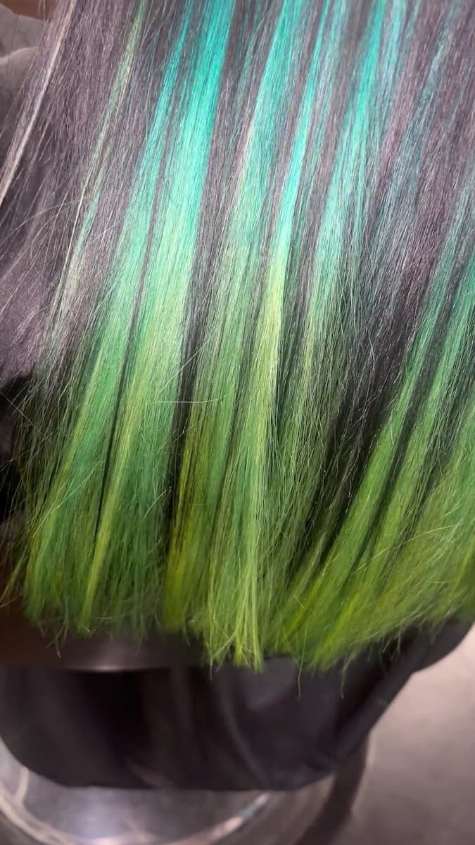 Hairspray on Main Street, photo 3