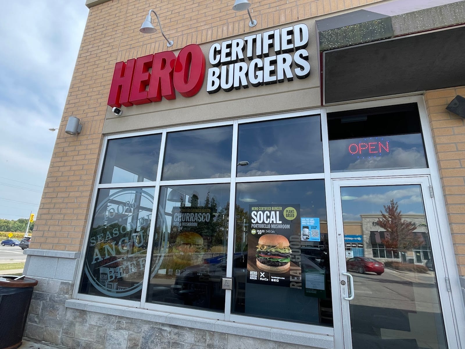 Hero Certified Burgers, photo 2