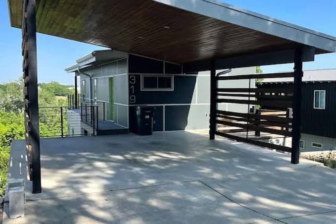 Landing | Stylish 2BD, Yoga Studio, Gym