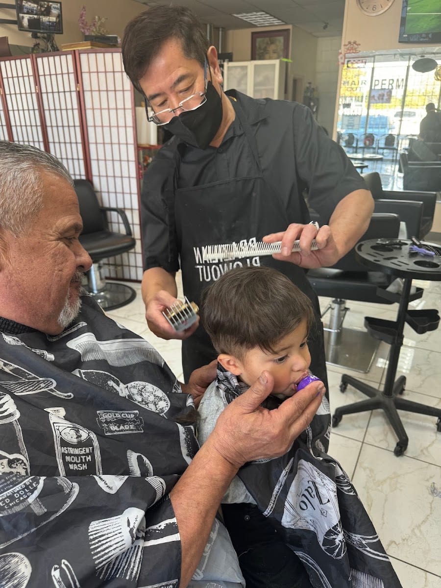 Happy Hair Salon, photo 2