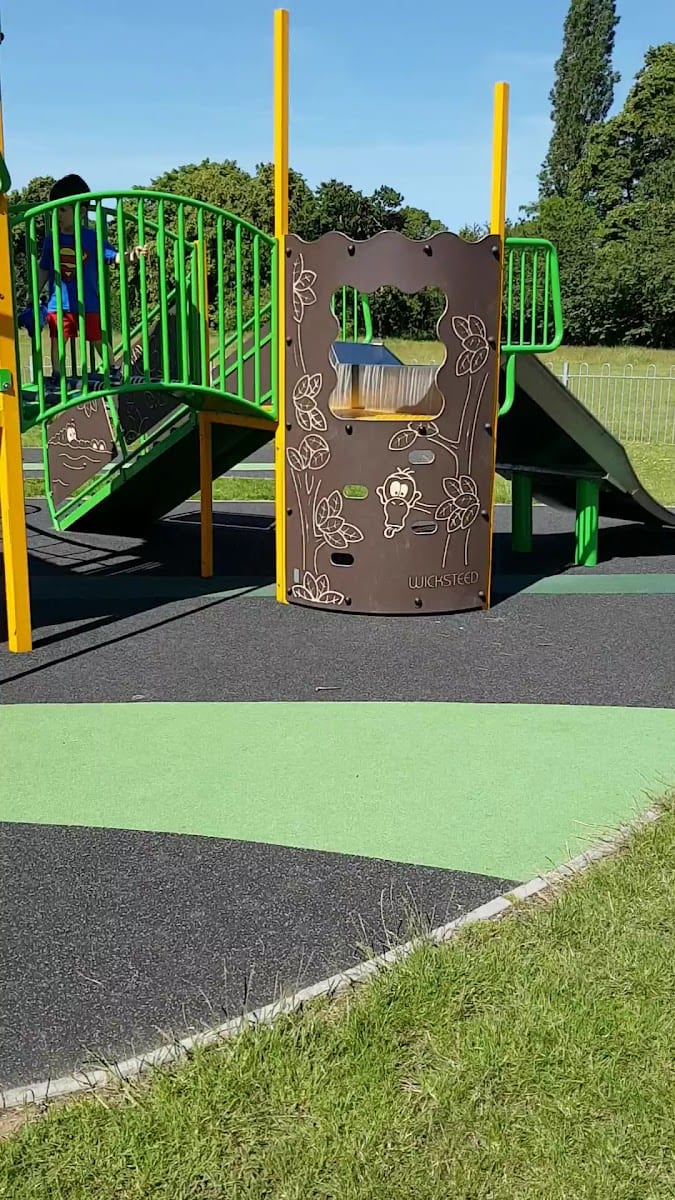 Foxcroft Play Area, photo 2