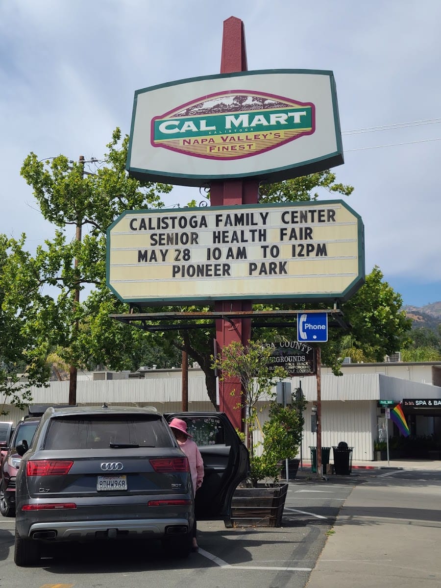 Cal Mart, photo 2