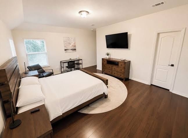 luxury 6br pool home - putting green - gym - sleeps 20
