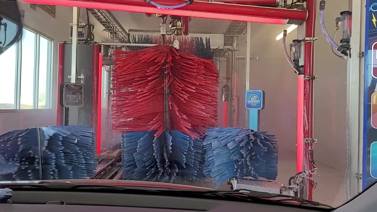 Lightning Fast Car Wash, photo 3
