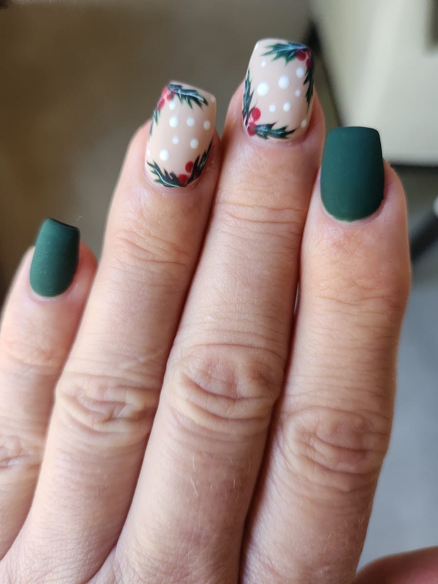 Comfort Nails and Spa
