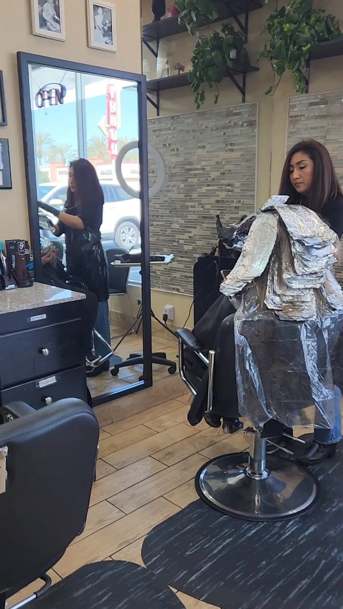 V V Hair Studio, photo 2